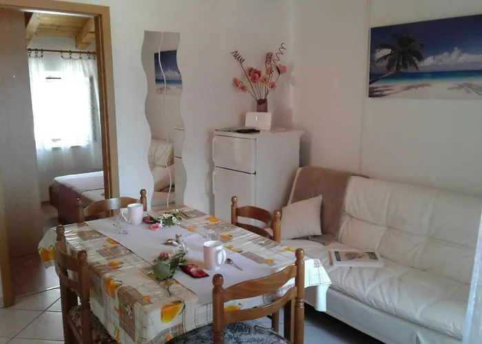 Apartment Romana *