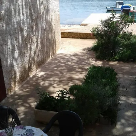 Romana Apartment *