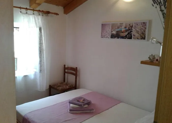 Romana Διαμέρισμα