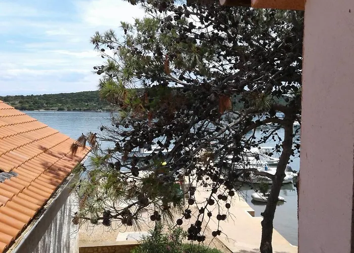 Romana Διαμέρισμα