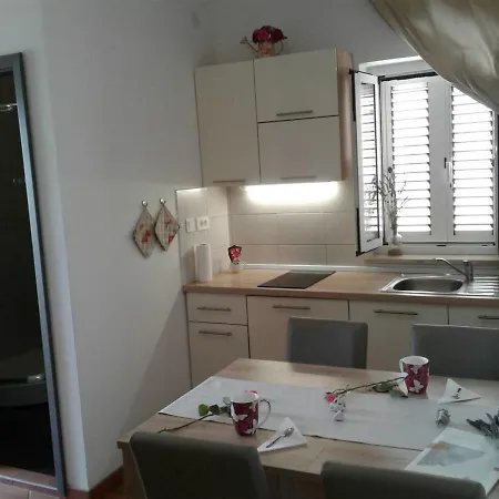 Apartment Romana Ilovik